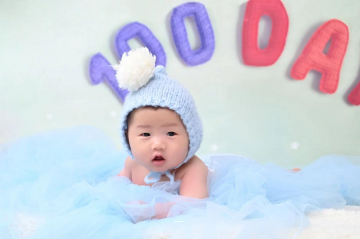 利津6个月宝宝睡觉摇头